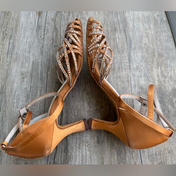 Anna Kern Professional Latin Dance Shoes - Nude Satin Size 6 US/ UK 3.5 - Picture 4 of 15